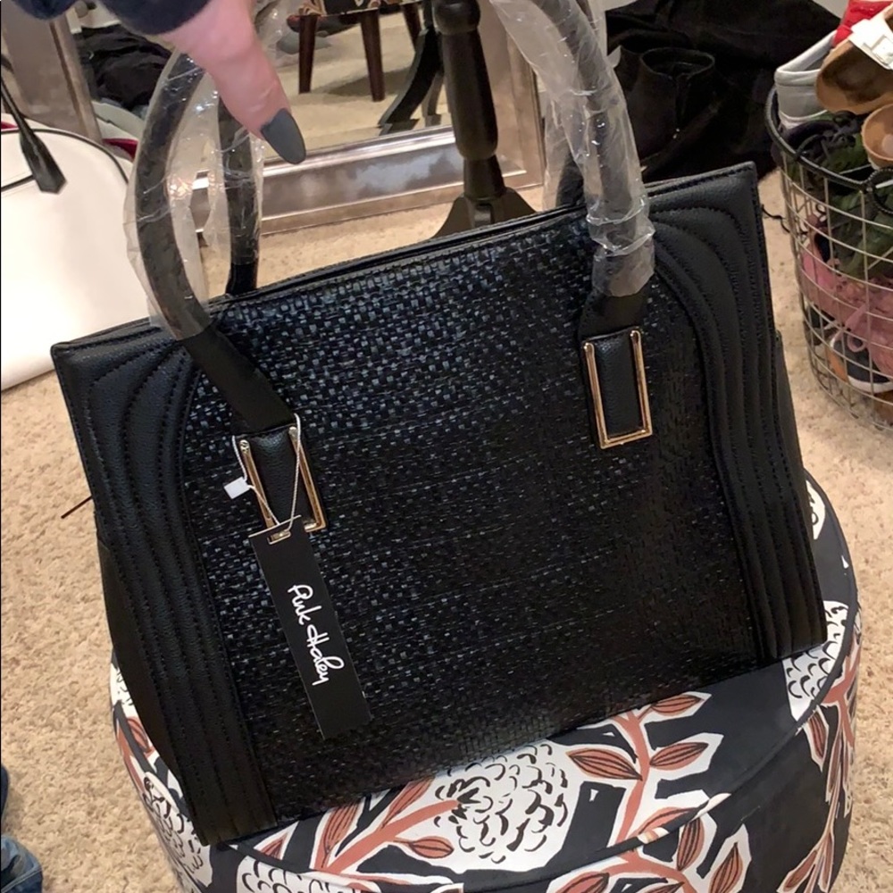 ❣️NWT❣️ Large Black Structured Tote